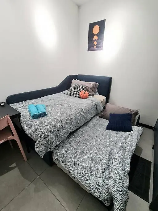 Contemporary 2R2B Studio 10 Minutes From Klcc Kuala Lumpur 0*,